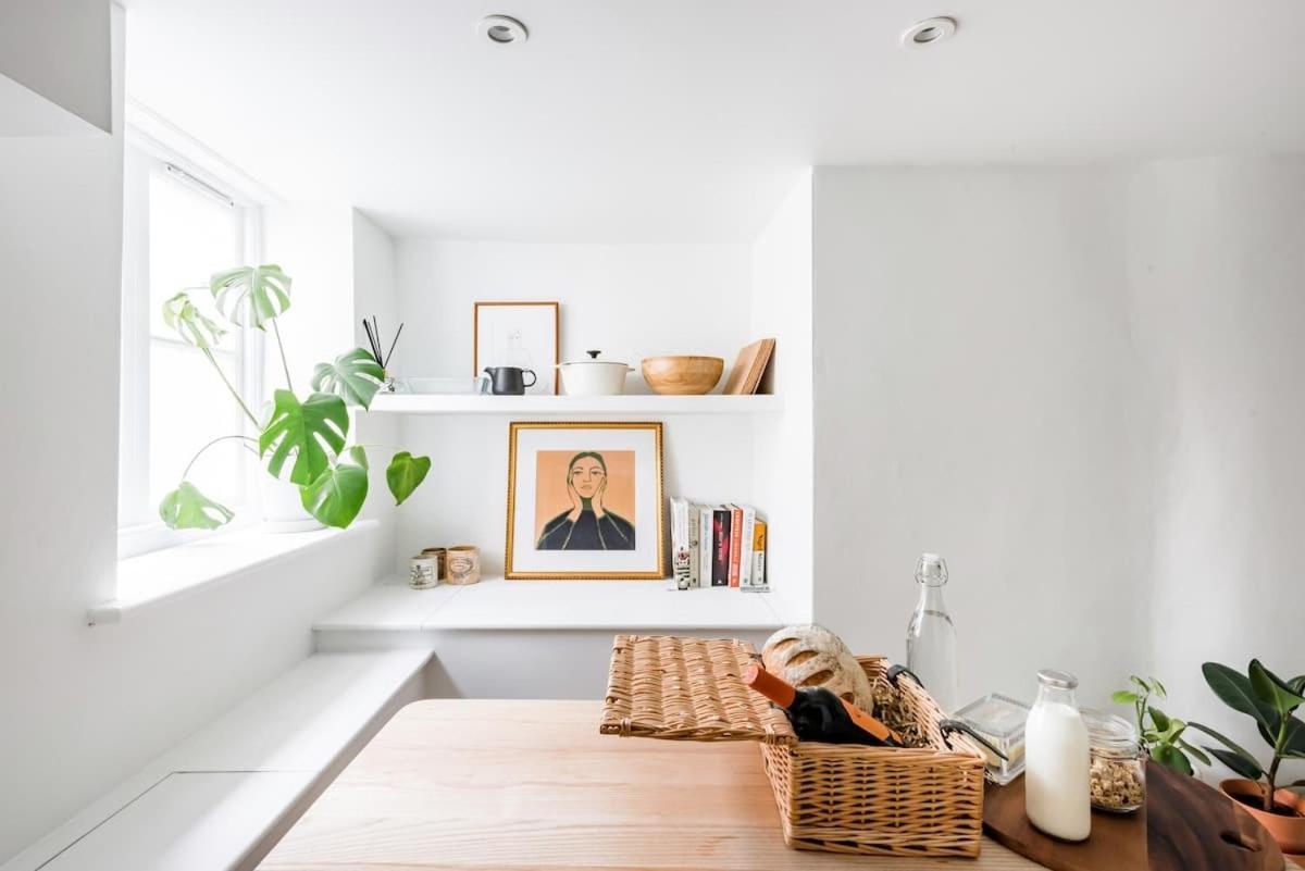 Central Georgian Townhouse With Free Parking Бат Экстерьер фото