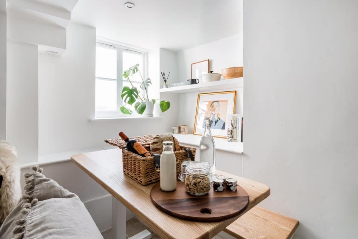 Central Georgian Townhouse With Free Parking Бат Экстерьер фото