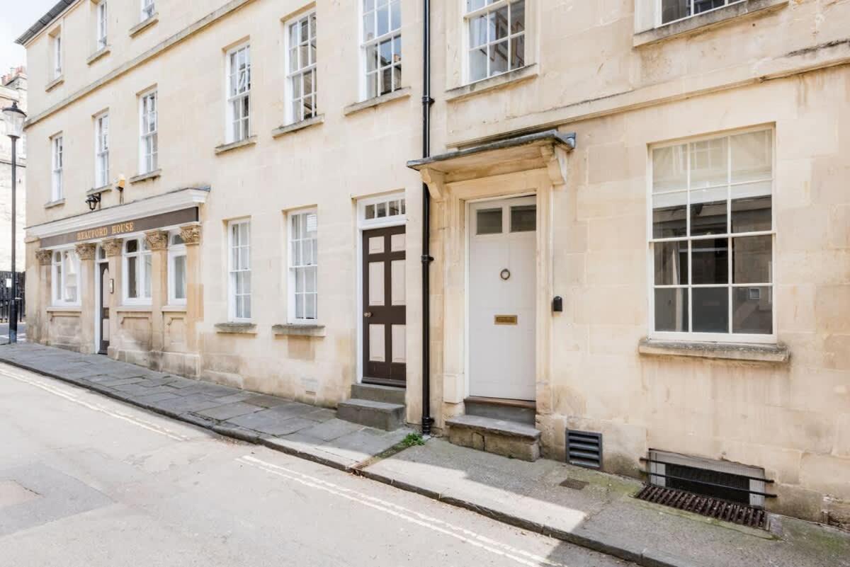 Central Georgian Townhouse With Free Parking Бат Экстерьер фото
