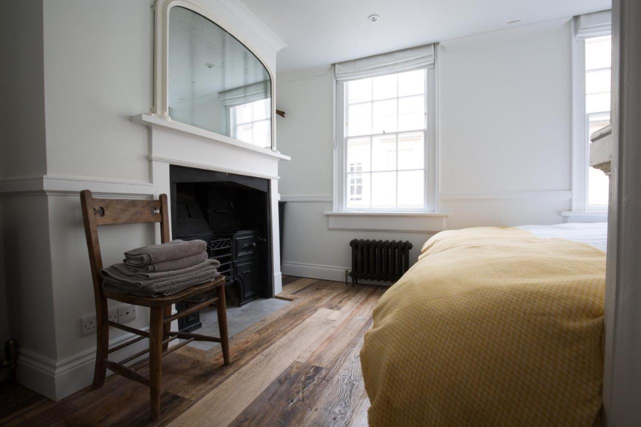 Central Georgian Townhouse With Free Parking Бат Экстерьер фото